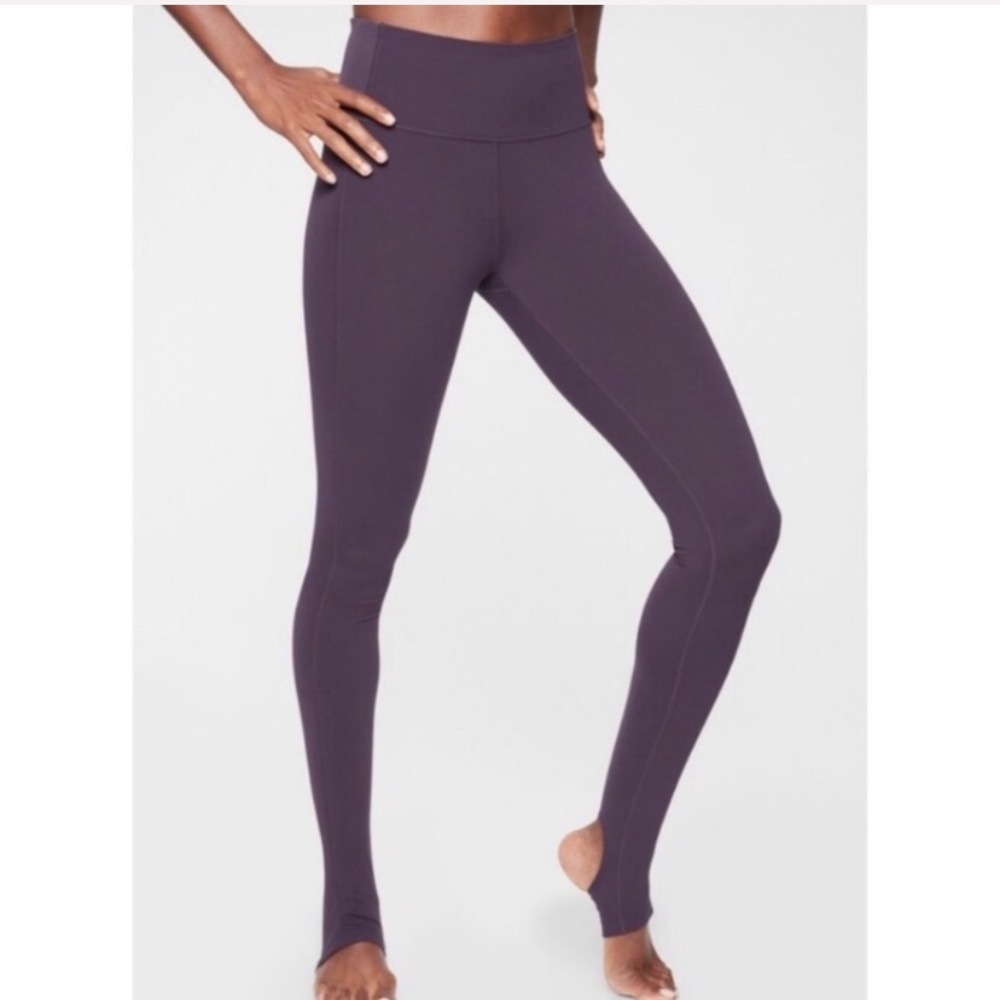 ATHLETA Barre Stirrup Tights Powervita Regal Plum